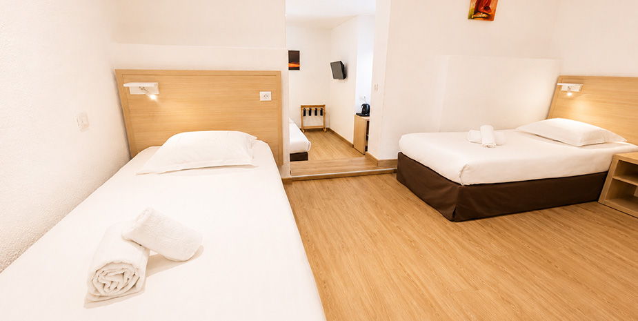 Room quintuple
